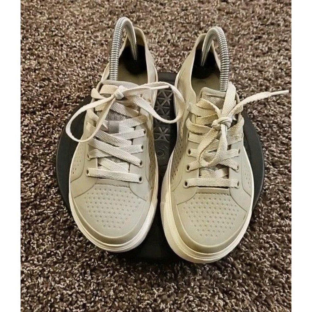 Crocs Citilane Roka Court Shoes Women’s Size 7 Gray And White Lace Up Rubber